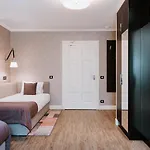 Palac 4*