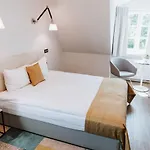 Palac 4* Lebunia