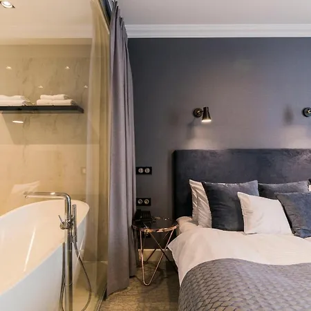 Palac 4* Lebunia