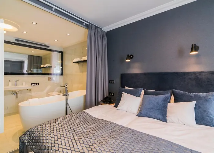 Hotel Pałac łebunia